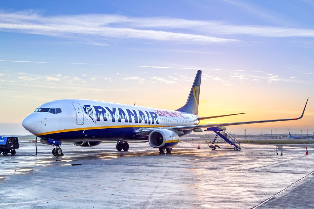 Авиакомпания “Ryanair” до лета отменила рейсы из Херсона