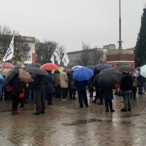 Херсонские предприниматели вышли на митинг против усиленного карантина