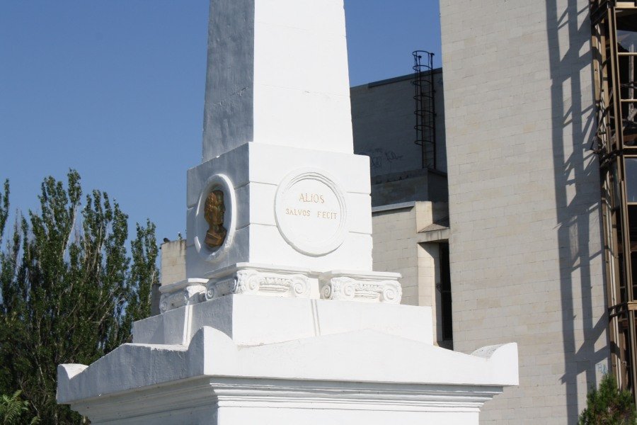 В Херсоне “открыли” памятник Джону Говарду