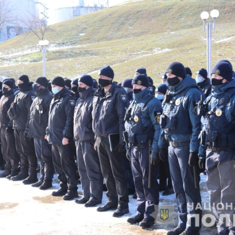 На улицы Херсона вышли почти 50 ковид-патрулей