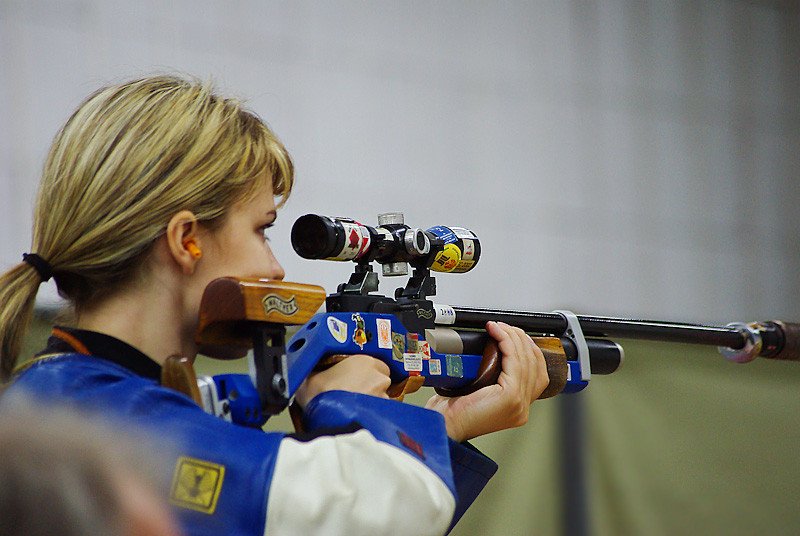 Спортсменка из Херсона Дарья Тихова завоевала золото на открытом зимнем чемпионате Украины по стрельбе