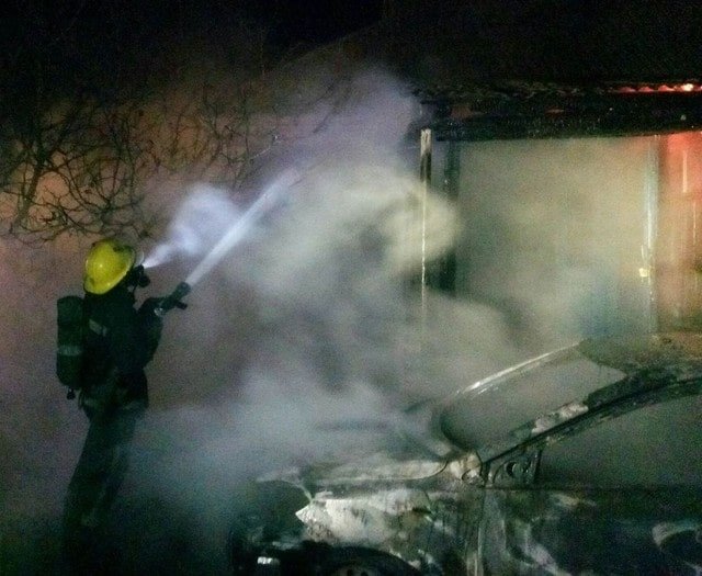 В Херсонской области благодаря бдительности соседей спасли людей из пожара