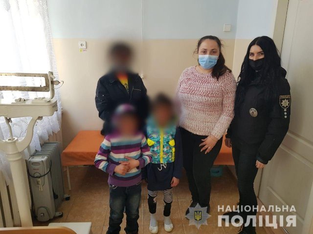 Дети простужены и неухоженные: в Херсоне обнаружили семью
