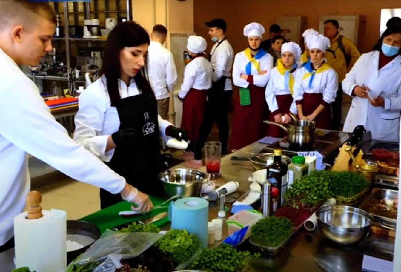 Кулинарное искусство: в Херсоне заработала первая в Украине гастрономическая лаборатория