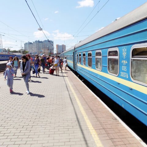 На летний период в Херсонскую области запустят дополнительные поезда