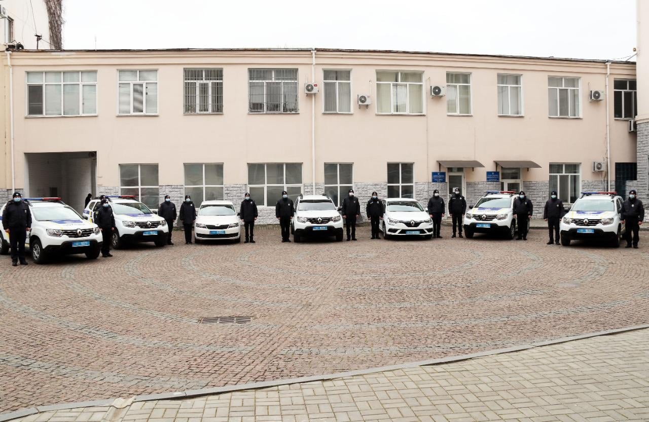 Полиция Херсонщины получила 7 новых служебных автомобилей