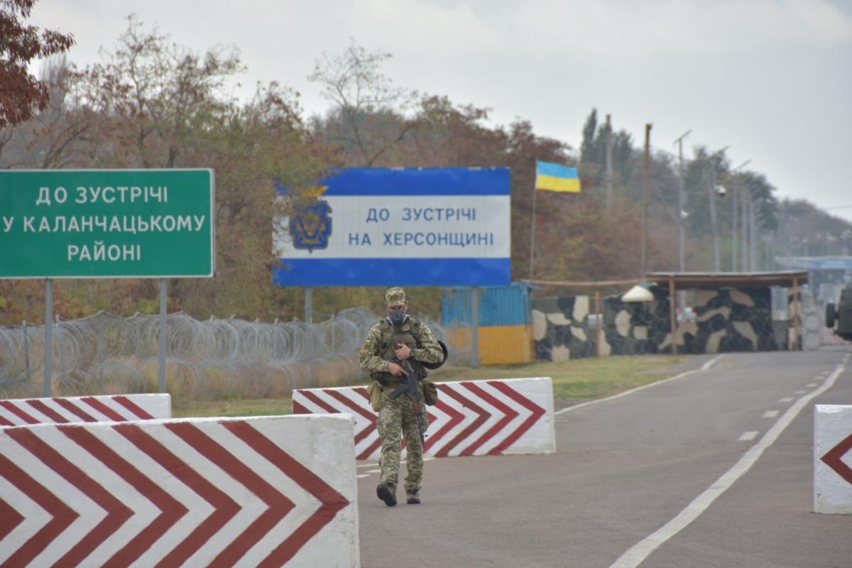 СБУ и пограничники Херсонщины блокировали контрабанду корабельного оборудования в Россию