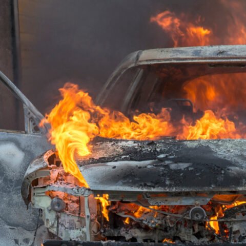 В Херсоне сожгли автомобиль известного бизнесмена