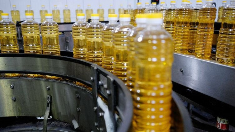 Экспорт подсолнечного масла из Украины ограничат: аграрии подписали меморандум