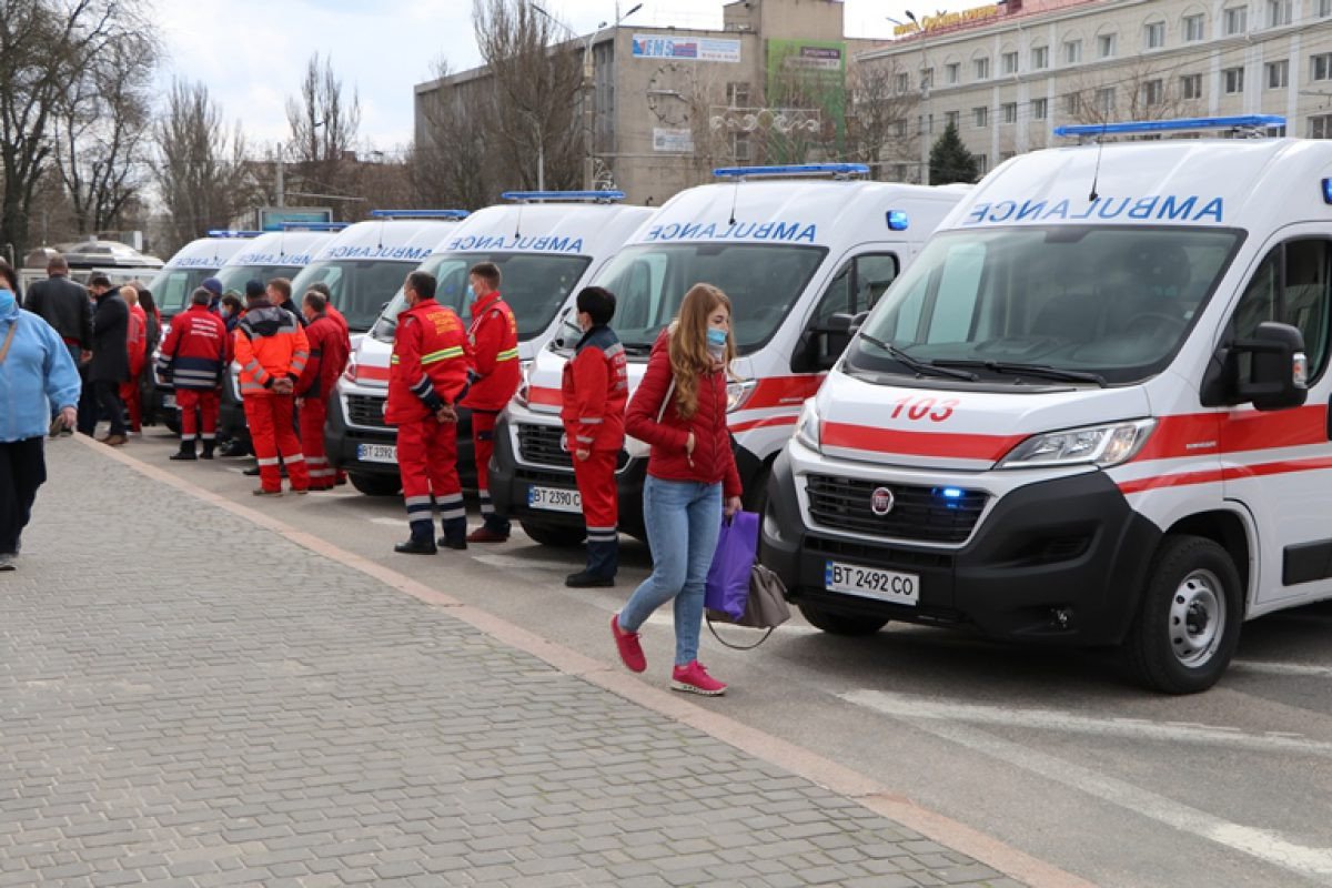 Херсонщина получила 6 современных автомобилей скорой помощи