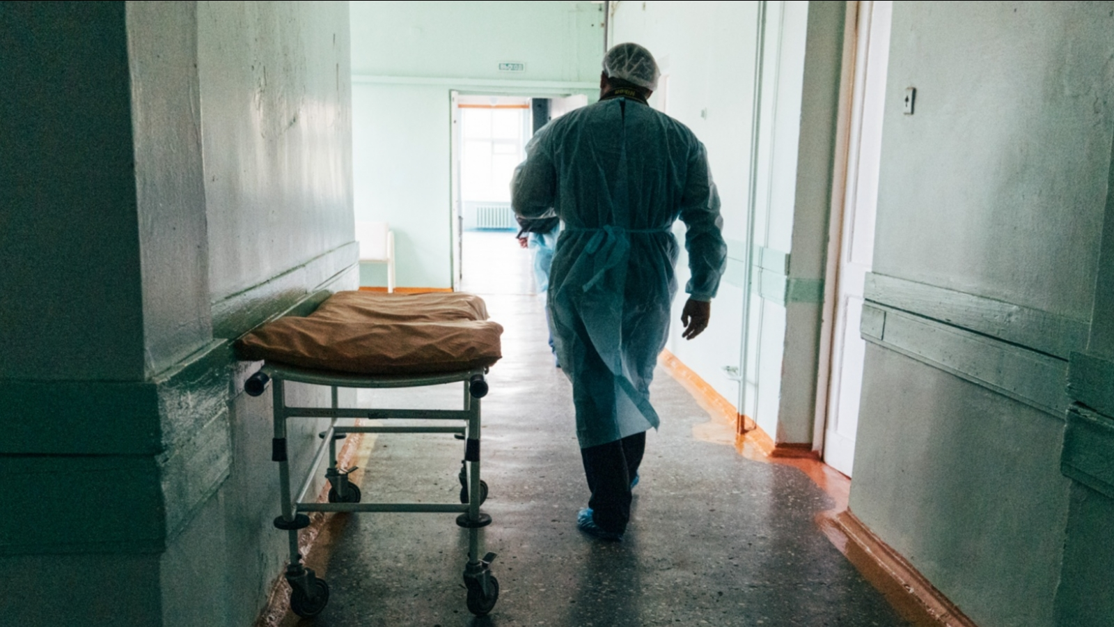 Херсонская областная больница возобновила работу после вспышки коронавируса