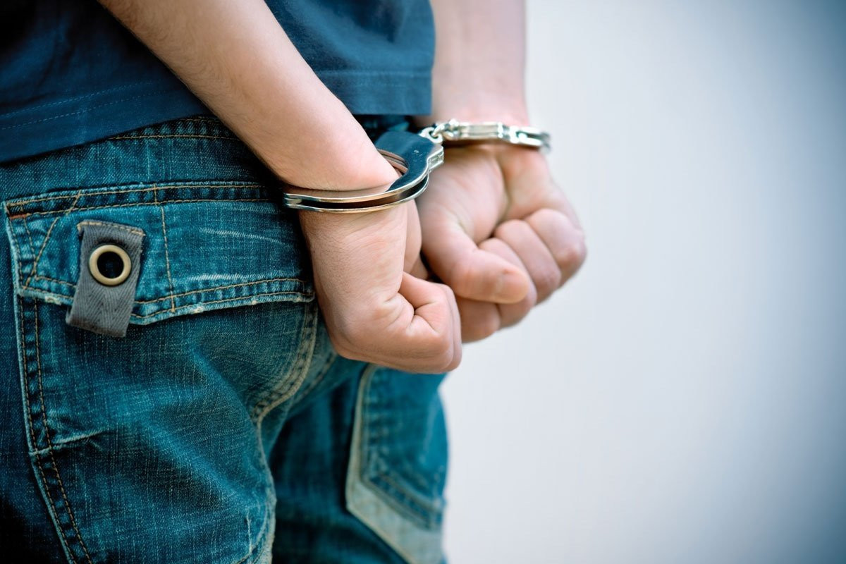 На Херсонщине суд отправил под арест 15-летнего рецидивиста