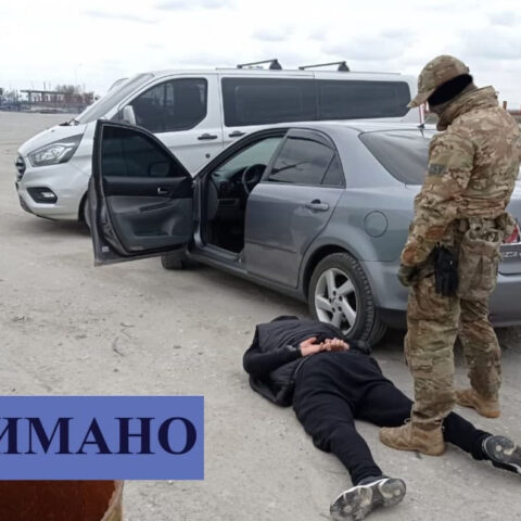 В Херсонской области задержали бывшего военного во время сбыта автомата Калашникова