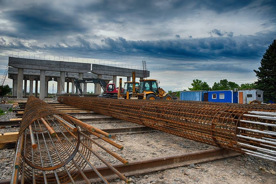 В понедельник глава “Укроборонпрома” Гусев с нардепами осмотрят ход строительства мостоперехода “ХБК-Таврический”