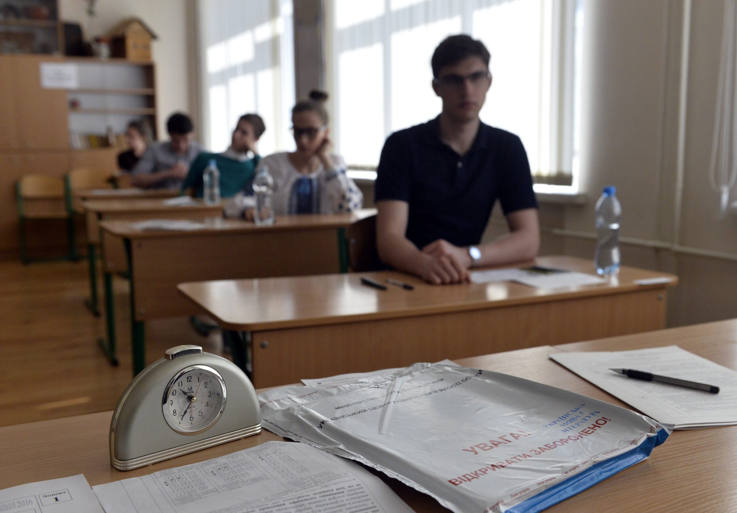 В Украине отменили обязательное ВНО для выпускников школ